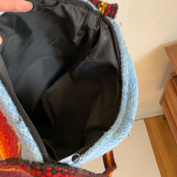 Stunning Sunset Coloured 💯% Wool Ecuador Bag - Picture 6 of 6